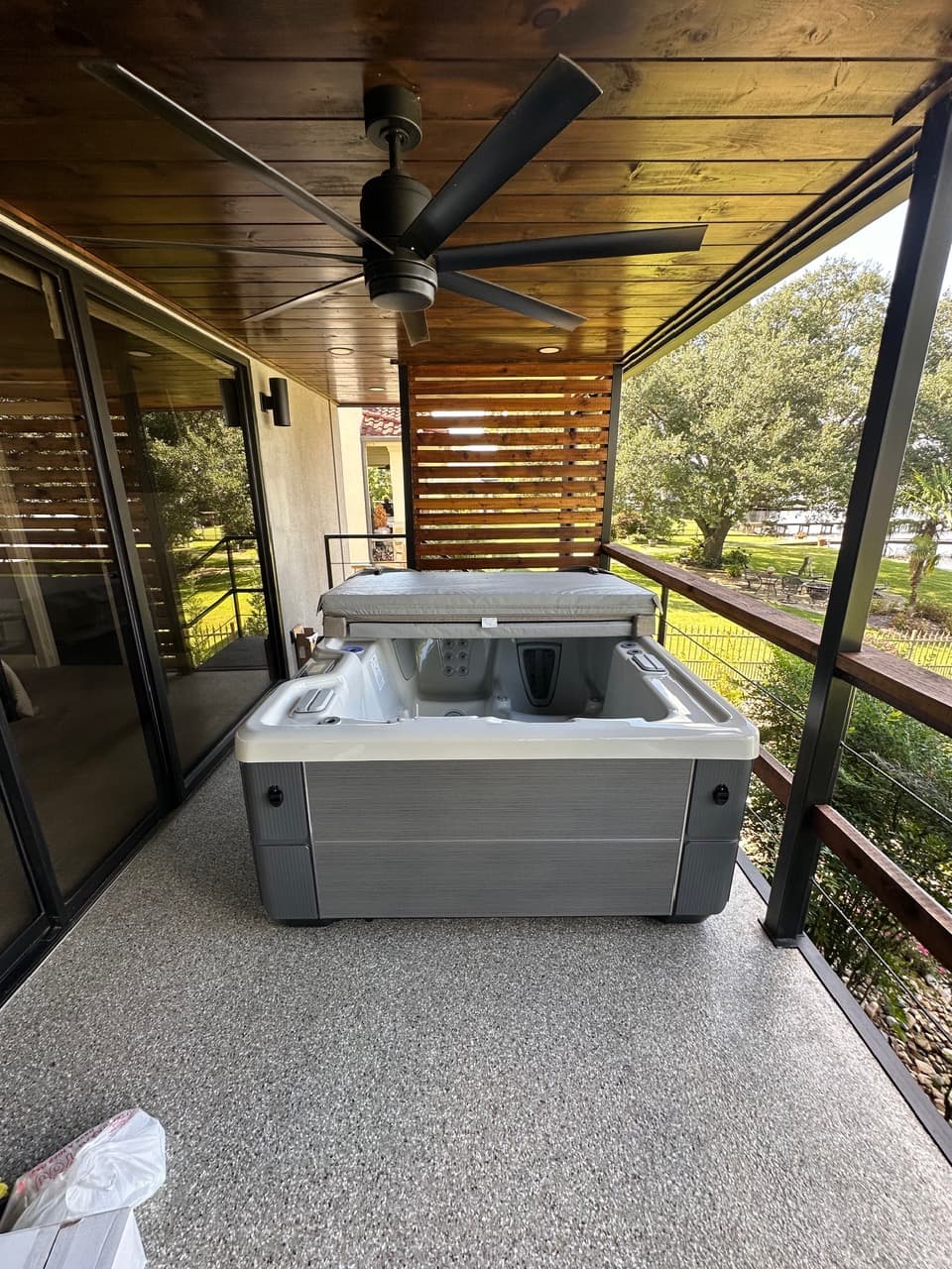 Hot tub delivered by East Texas Hot Tub Company to Athens, Texas