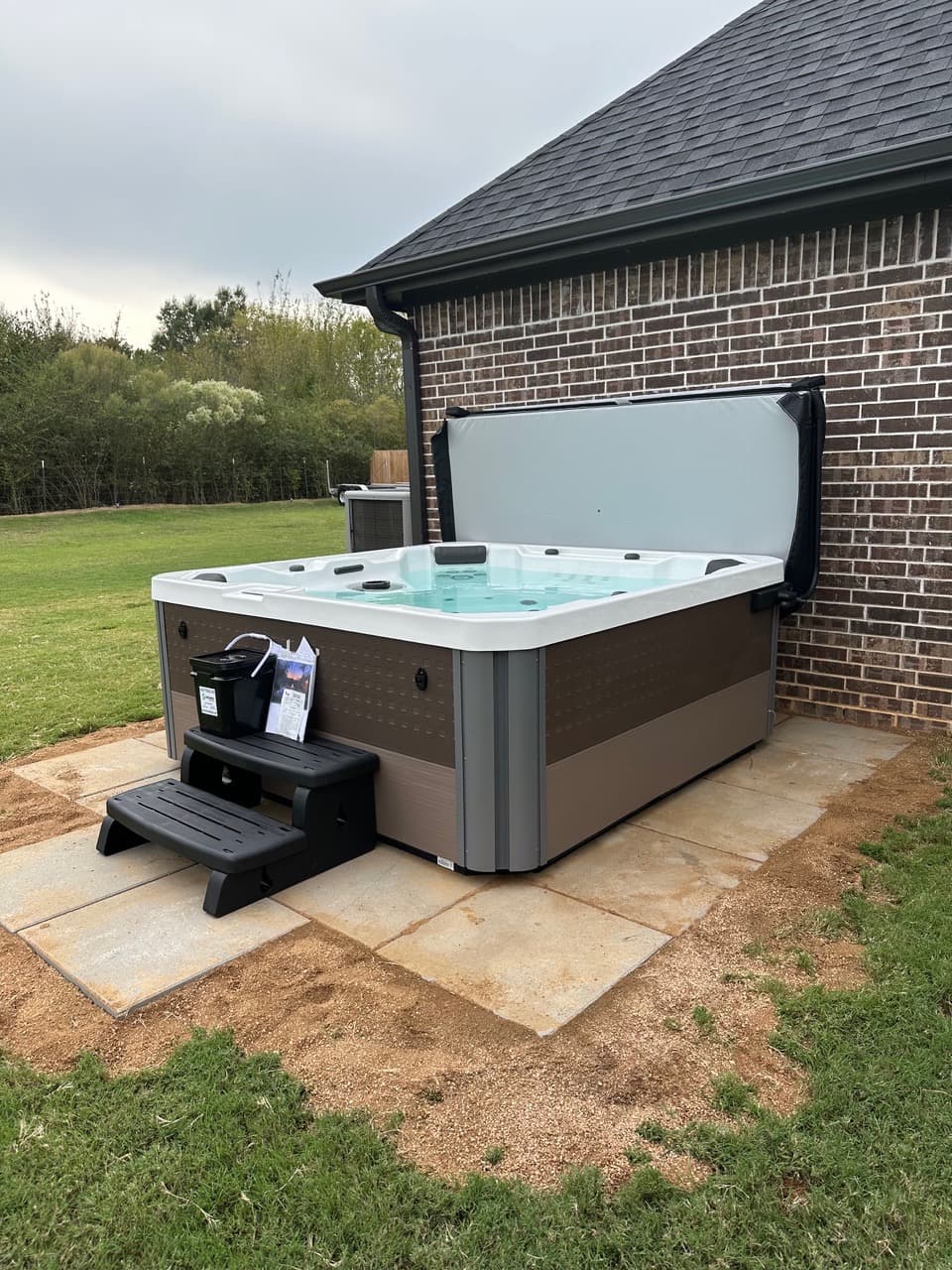 Hot tub delivered by East Texas Hot Tub Company to Canton, Texas