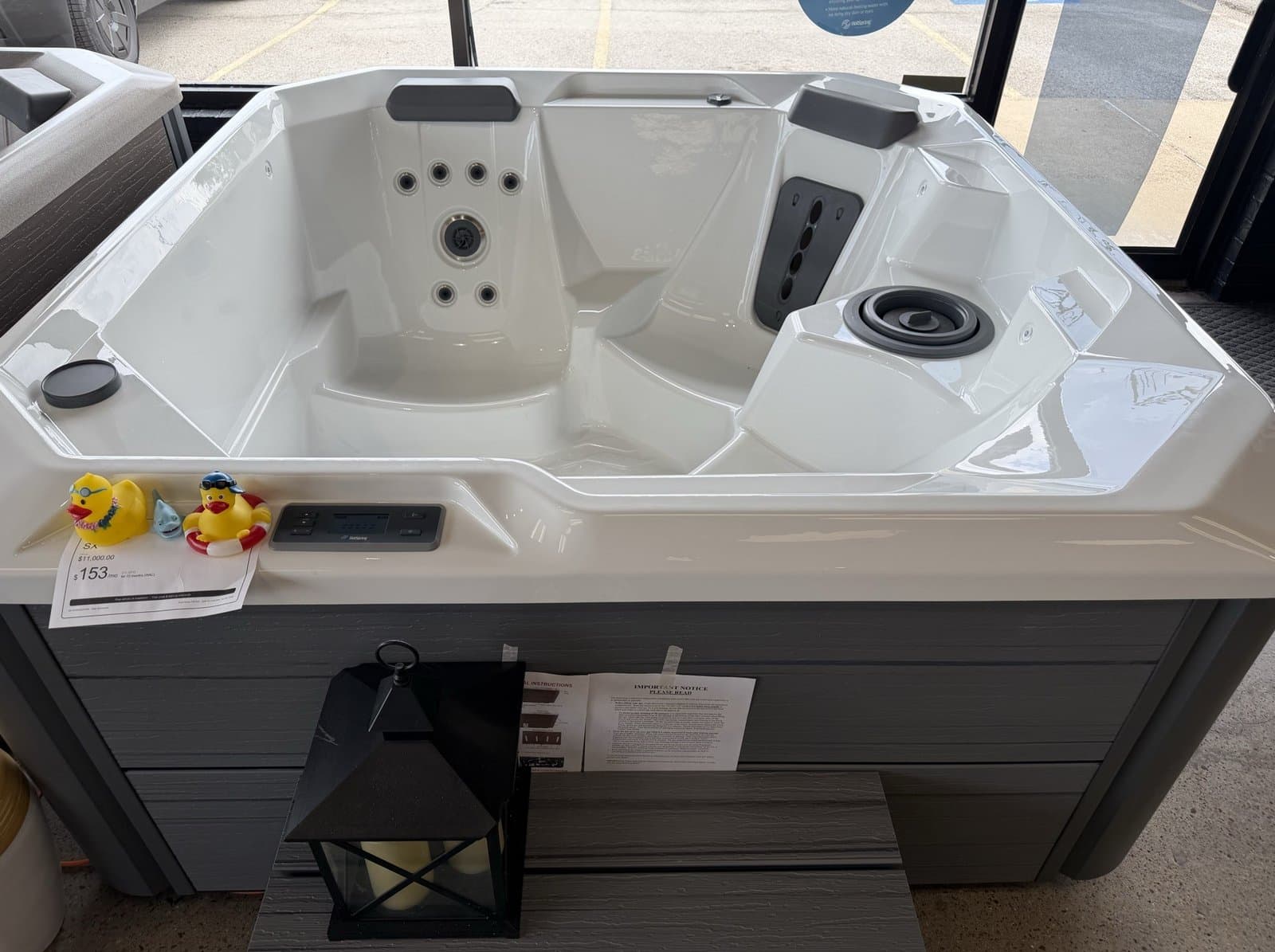 Hot Spot SX in Alpine White / Storm, serial SX26D1261382