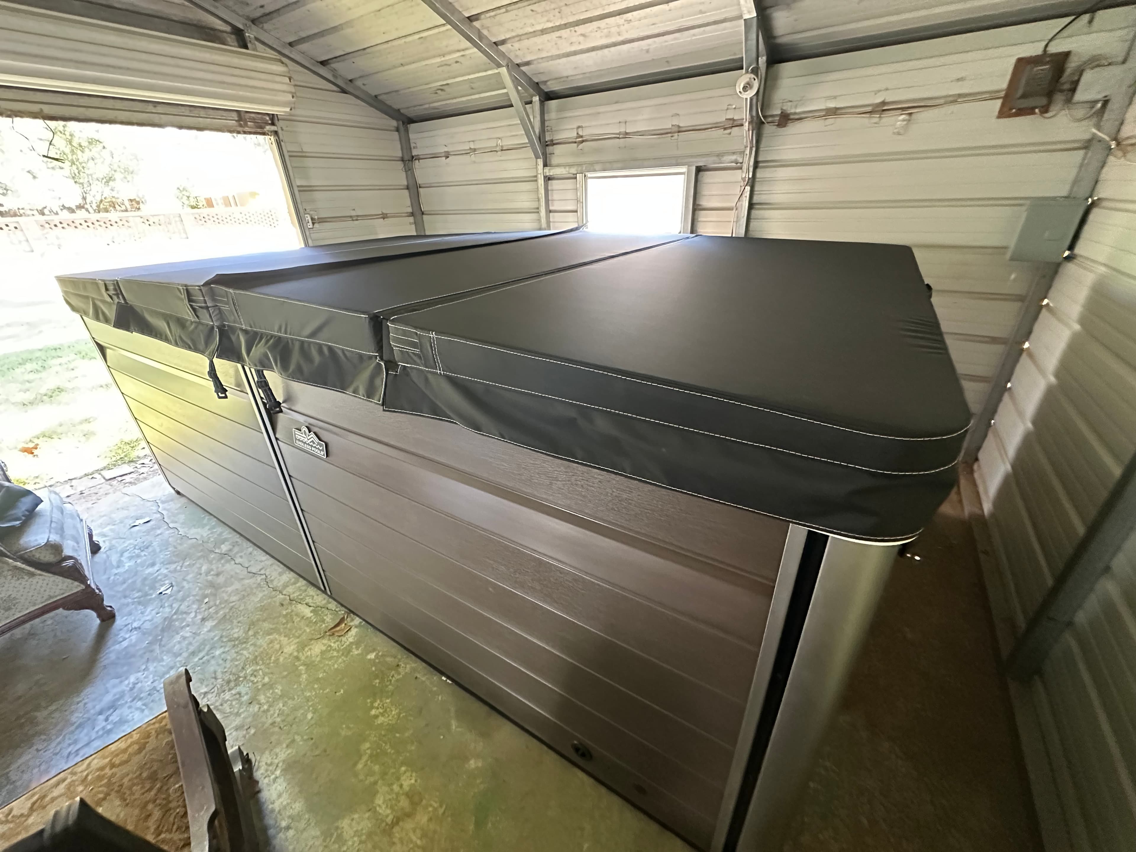 Hot tub delivered by East Texas Hot Tub Company to Shreveport, LA