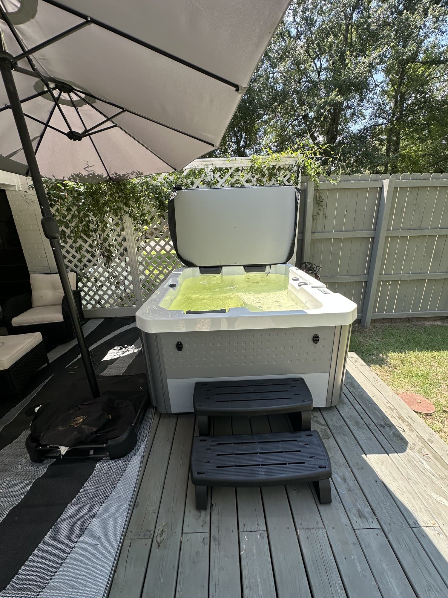 Hot tub delivered by East Texas Hot Tub Company to Crockett, Texas