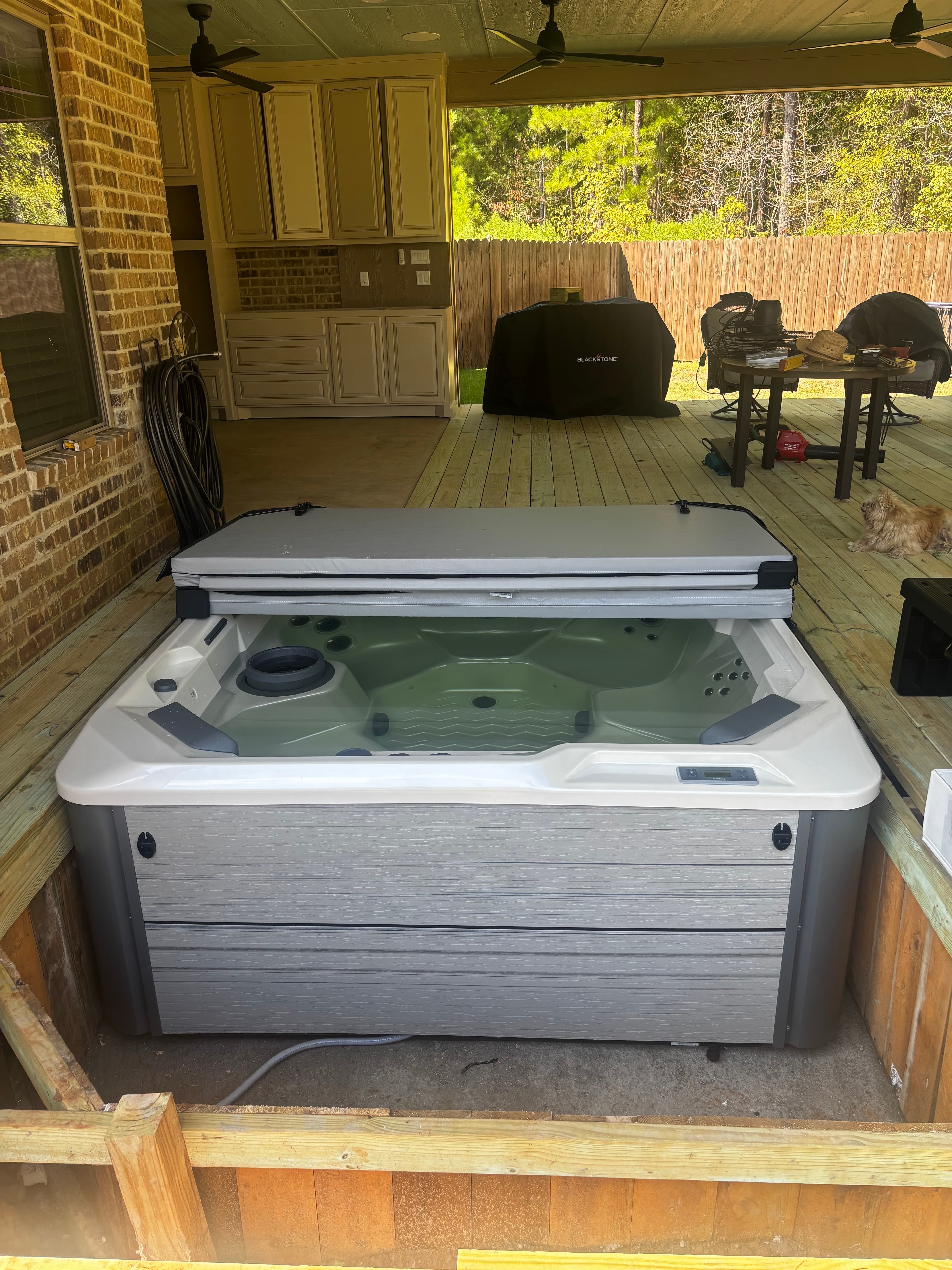 Hot tub delivered by East Texas Hot Tub Company to Flint, Texas