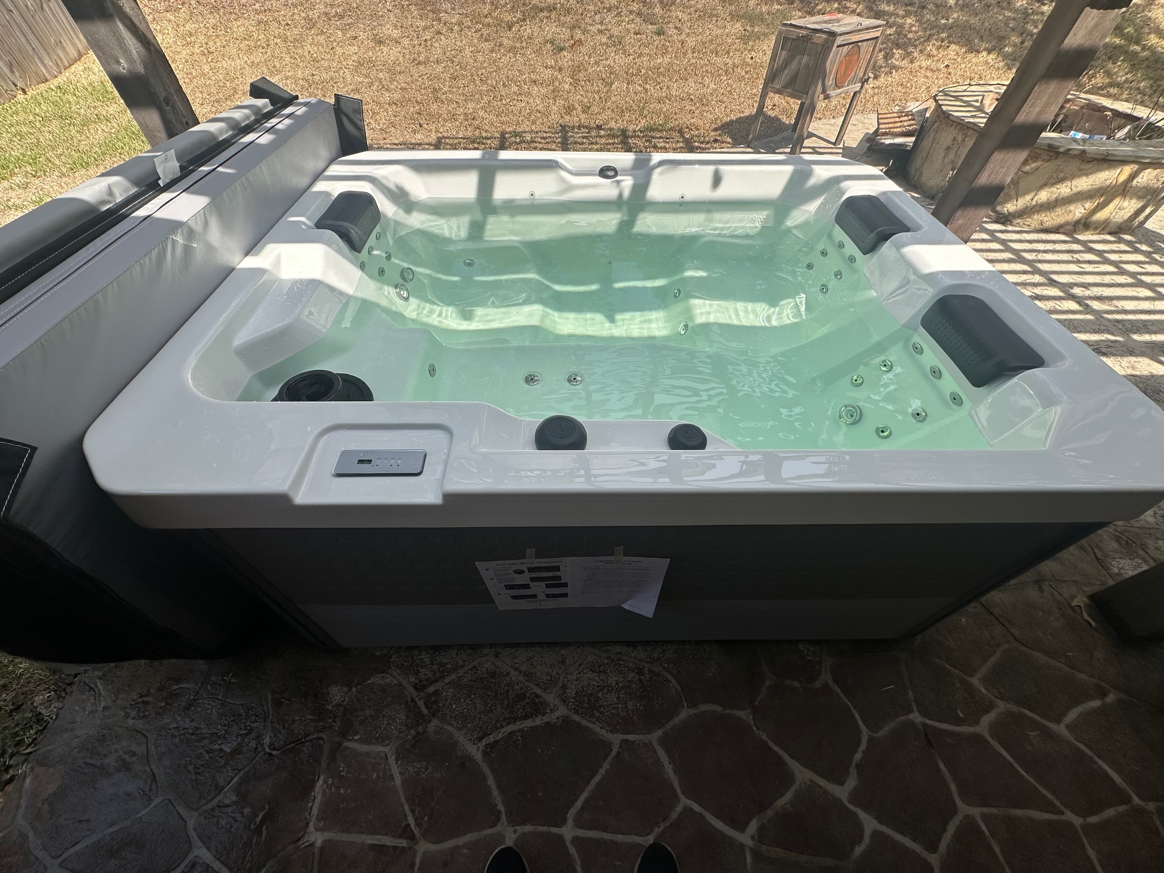 Hot tub delivered by East Texas Hot Tub to Whitehouse, Texas