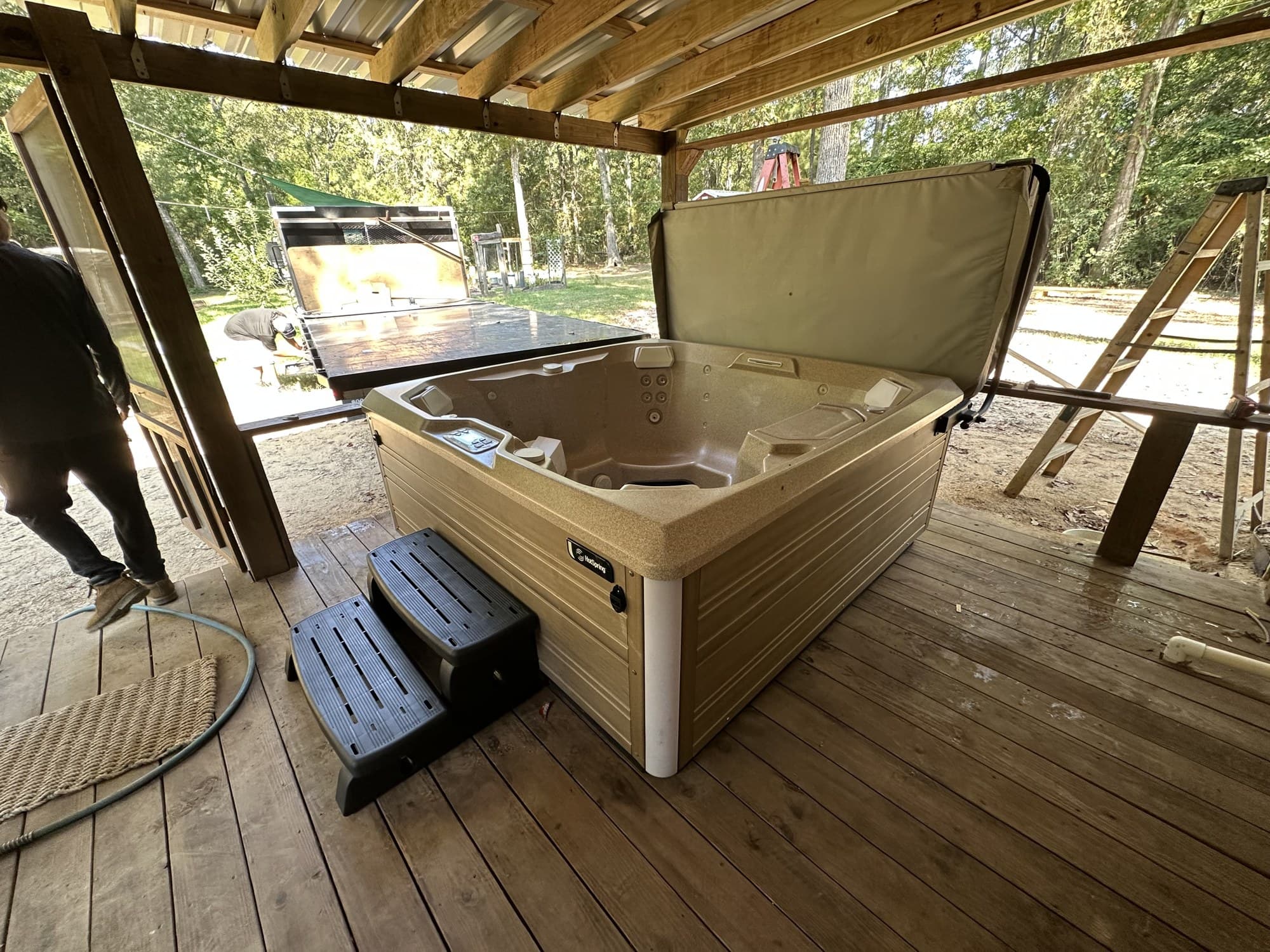 Hot tub delivered by East Texas Hot Tub Company to Hemphill, Texas