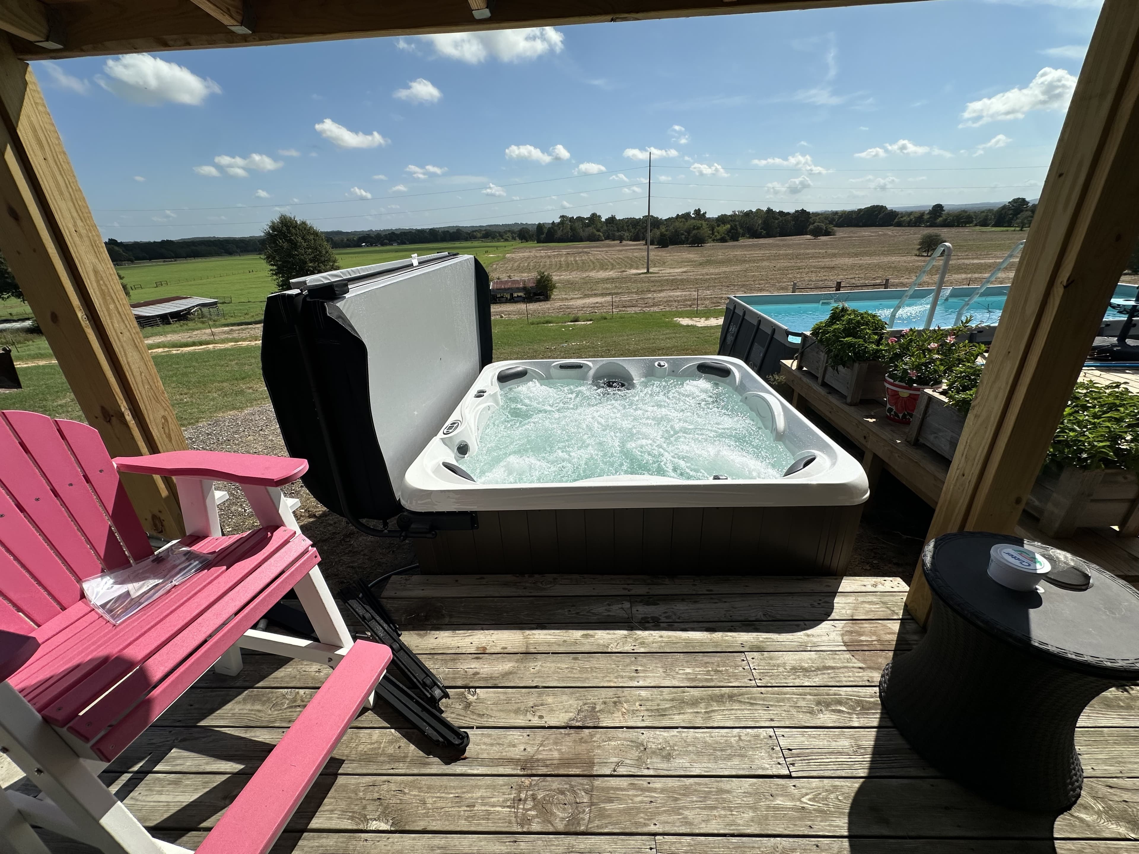 Hot tub delivered by East Texas Hot Tub to Murchison, Texas