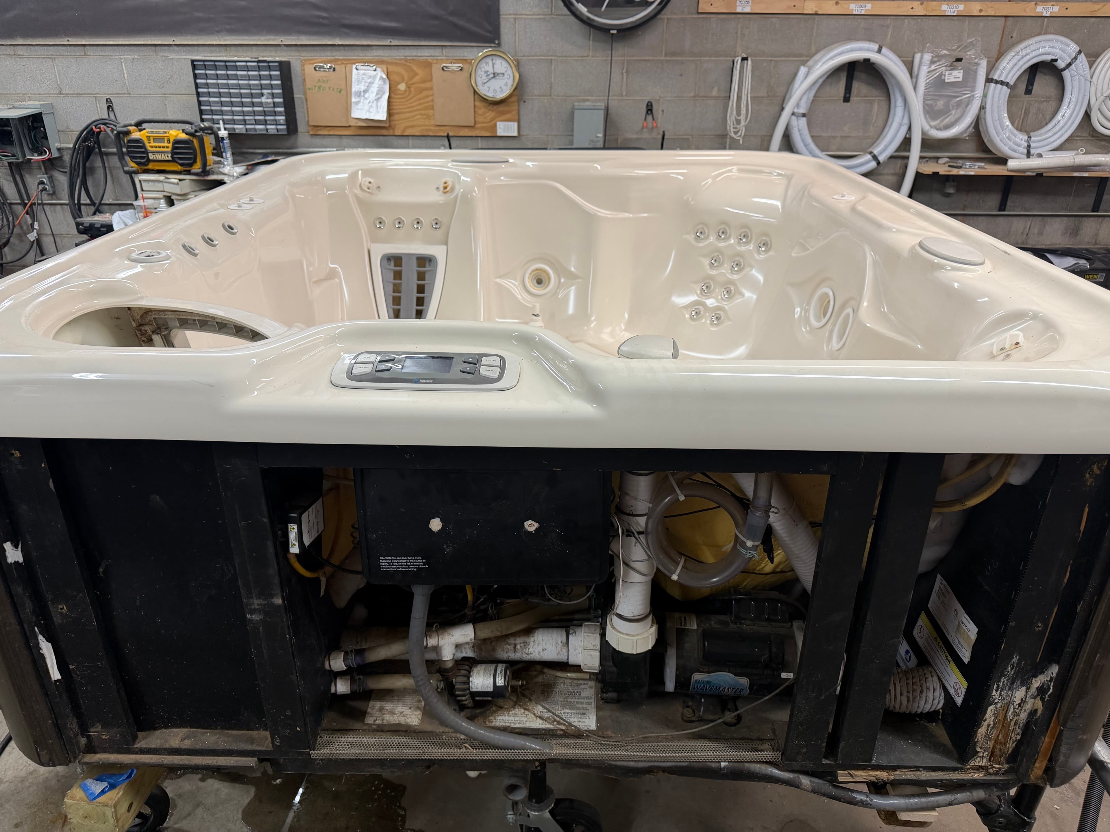Pre-owned 2017 Sovereign Ivory/Espresso for sale at East Texas Hot Tub Co.